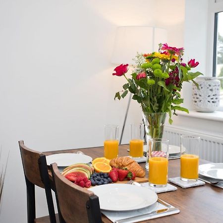 The Bearded Goat Den - A Rural Retreat At This Modern Holiday Cottage Saint Leonards Екстериор снимка