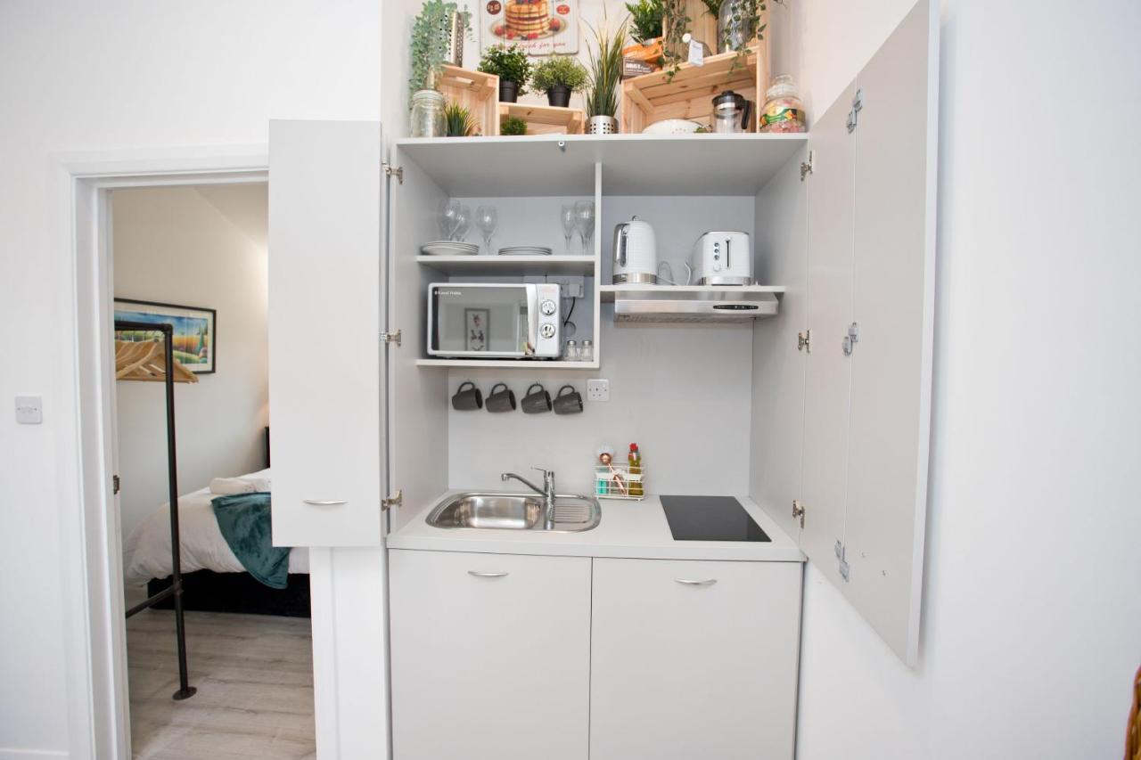 The Bearded Goat Den - A Rural Retreat At This Modern Holiday Cottage Saint Leonards Екстериор снимка